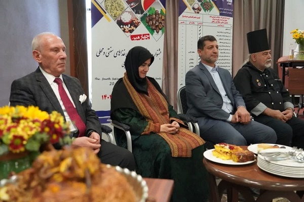 جشنواره‌ها، برند گردشگری و فرهنگی هر شهر هستند