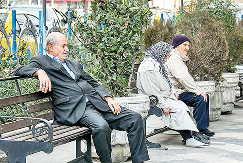 شوک به بازنشستگان؛ زنگ خطر به صدا در آمد!