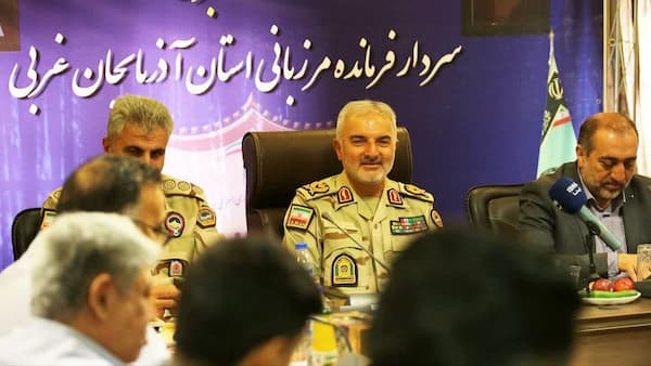 خبرنگاران متعهد رزمندگان پشت لانچر هستند