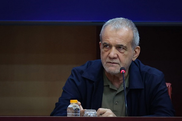 انتقاد دوباره پزشکیان از برنامه‌های صداوسیما