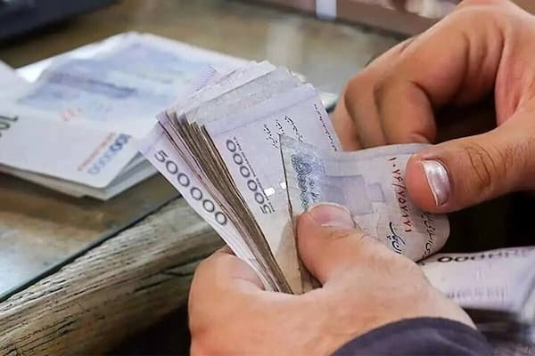 کارکنان ادارات از این ساعت به بعد اضافه‌کاری نمی‌گیرند!