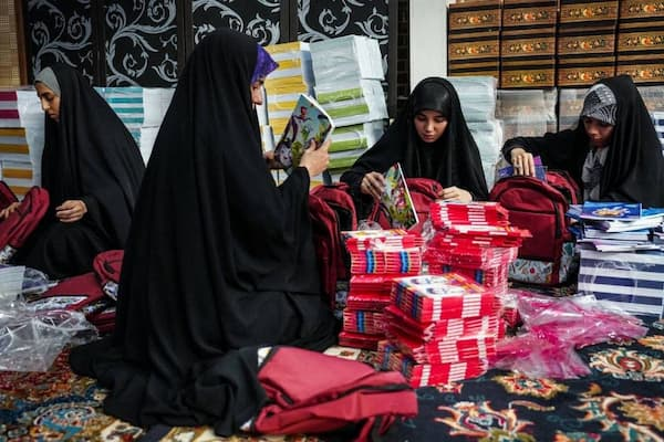 توزیع ۷۲۰۰ بسته لوازم‌التحریر میان دانش‌آموزان کم‌برخوردار 