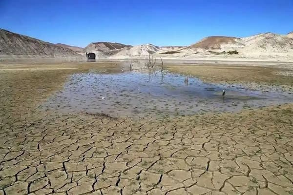 کاهش ۴۰ درصدی بارش در ایران