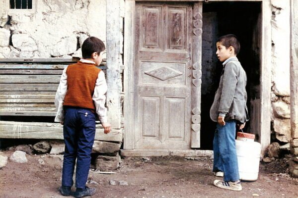 «خانه‌ی دوست در مدرسه و کلاس درس نیست»